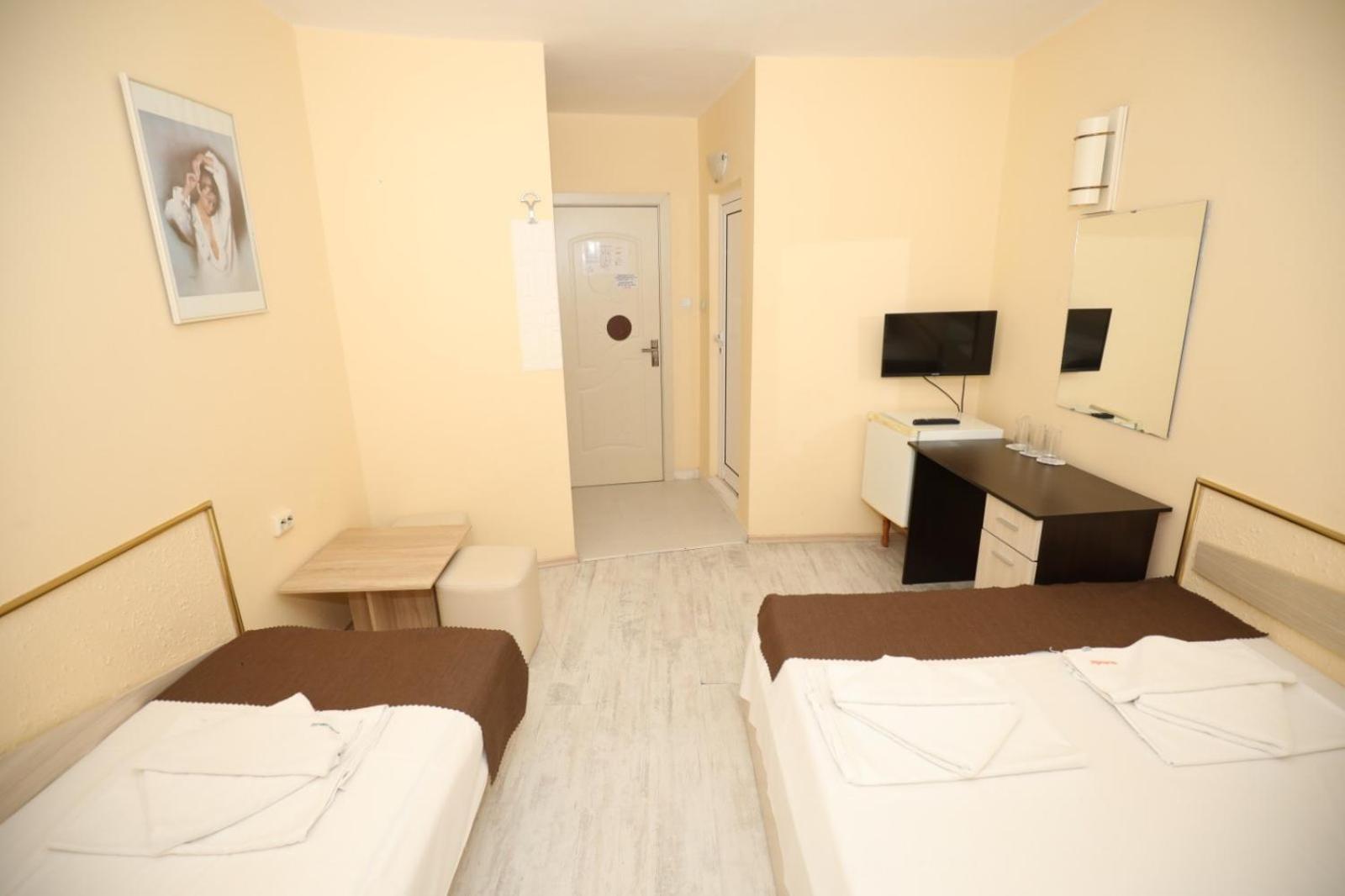 Family Hotel White House Pomorie Exteriér fotografie