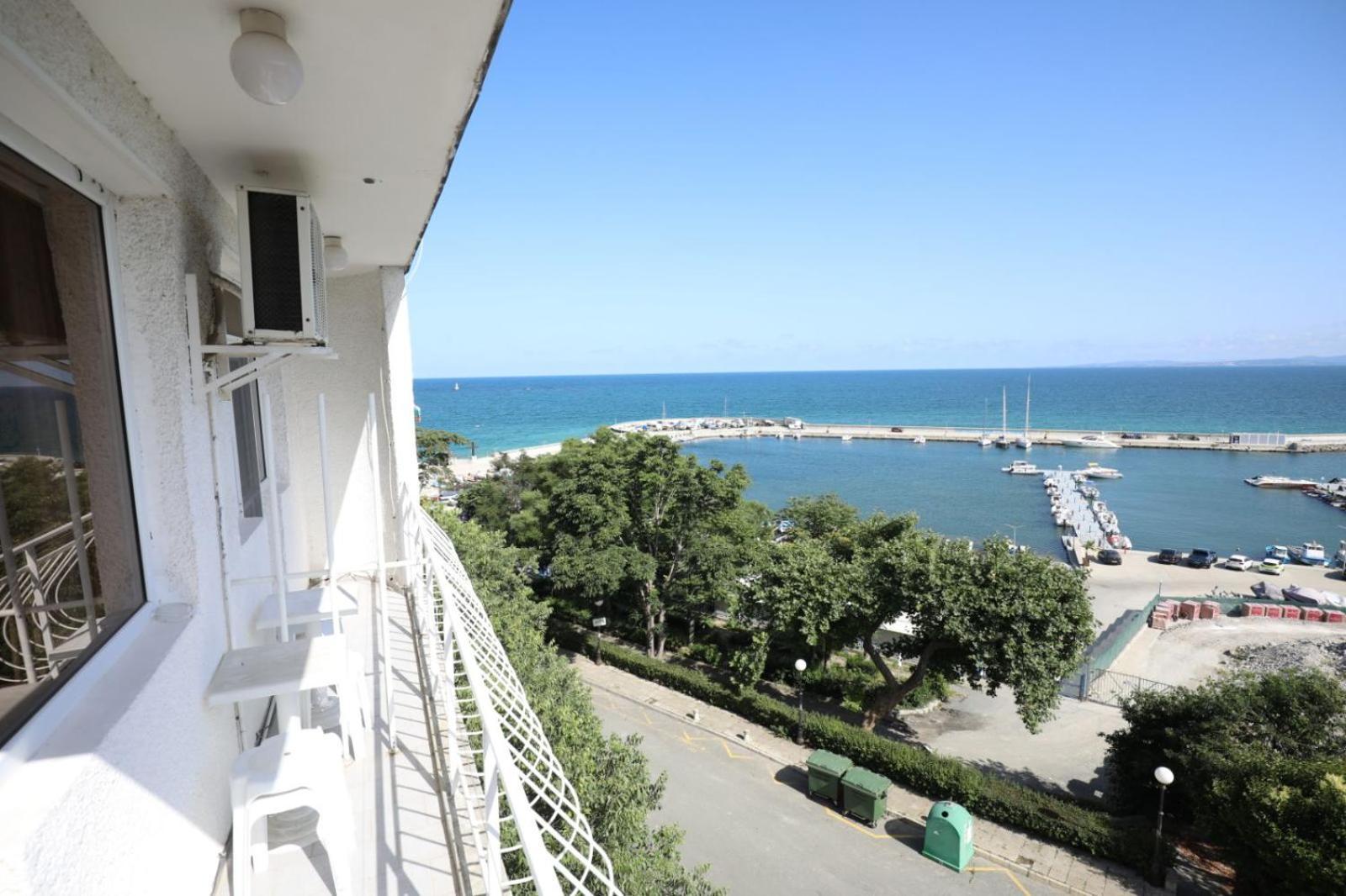 Family Hotel White House Pomorie Exteriér fotografie