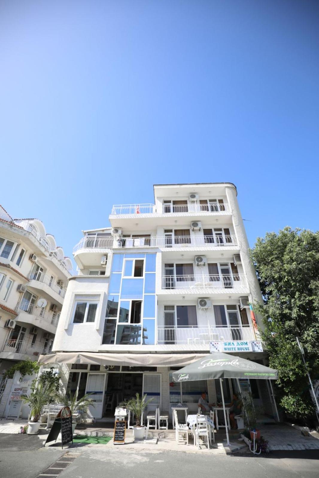 Family Hotel White House Pomorie Exteriér fotografie